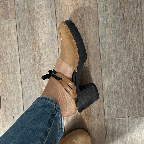 Painted Floral Leather Front Tie Clogs w black sole size 40 US 9 - Picture 16 of 17